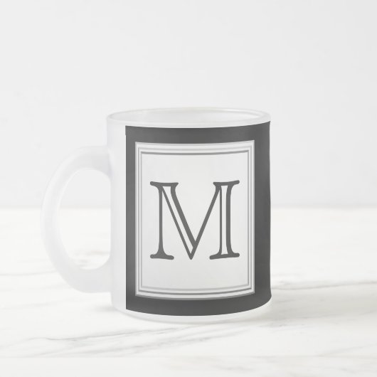 Tasse Givré Monogramme fait sur commande imprimé. Gris noir et (Gauche)
