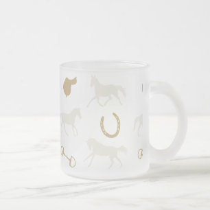 Tasse Givré Motif des chevaux anglais d'or et d'ivoire