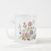 Tasse Givré Roses Brodées Blush & Bleu (Gauche)
