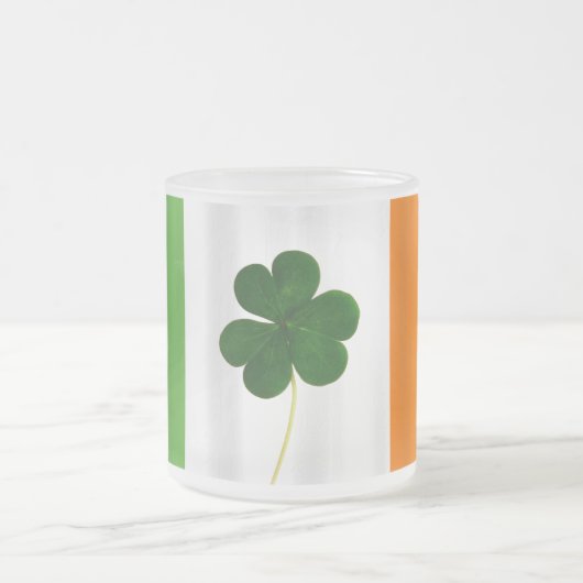 Tasse Givré St. Patrick's Day Irlandais Drapeau Shamrock Irlan (Centre)