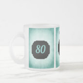 Tasse Givré Style bleu ajouter nom 80e Anniversaire design (Gauche)