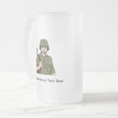 Tasse givrée de garde nationale d'armée (Devant gauche)