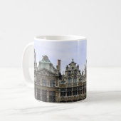 Tasse grande d'endroit de Bruxelles (Devant gauche)