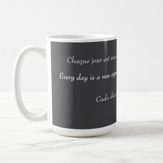 Tasse grise (Gauche)