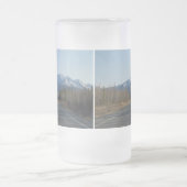 Tasse Highway in Alaska Matglas Bierpul (Center)