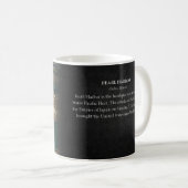 Tasse historique de Pearl Harbor (Devant droit)