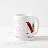 Tasse initiale florale à cœur rouge élégant M (Devant droit)