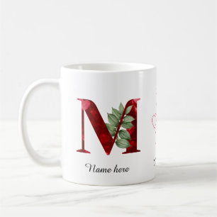 Tasse initiale florale à cœur rouge élégant M