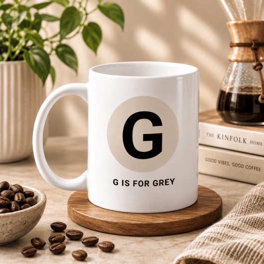 Tasse initiale moderne – Design “G est pour [Nom]”