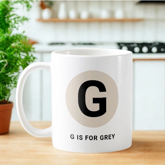 Tasse initiale moderne – Design “G est pour [Nom]”