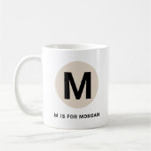 Tasse initiale moderne – Design « M comme [Nom] » (Gauche)