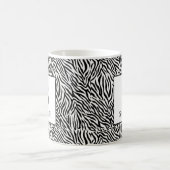 Tasse initiale monochrome zèbre noir et blanc clas (Centre)