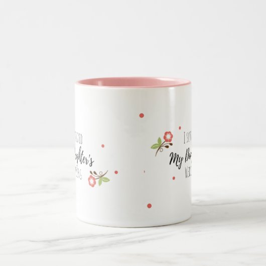 Tasse 'J'ai Survécu au Mariage de Ma Fille' (Centre)