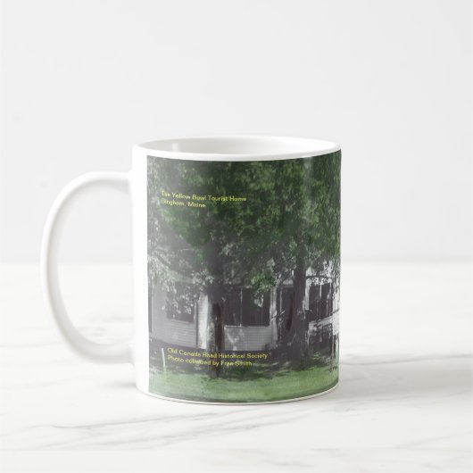 Tasse jaune d'auberge de cuvette (Gauche)