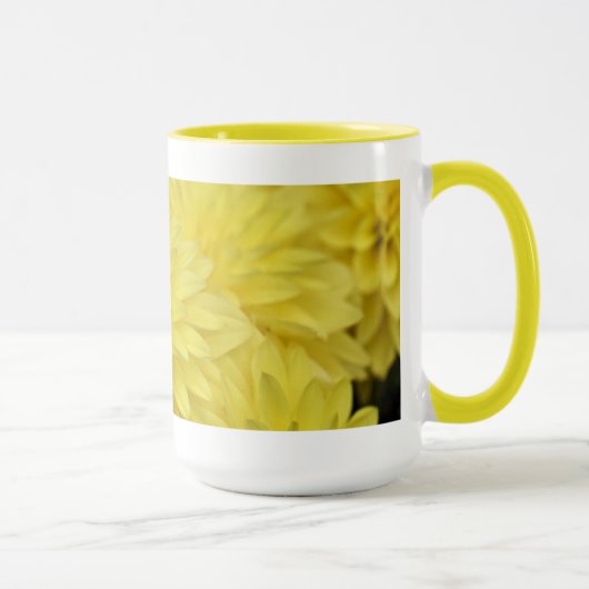 Tasse jaune de dahlia (Droite)