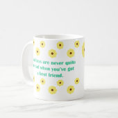 Tasse jaune de meilleur ami de fleur (Devant gauche)
