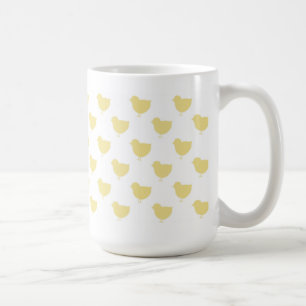 Tasse jaune de Pâques de poussins