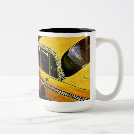 Tasse jaune de taxi (Droit)