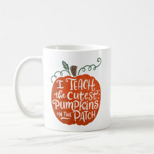 Tasse J'enseigne les citrouilles les plus mignonne