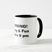 Tasse Jeune & Amusant (Devant droit)