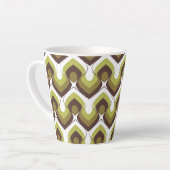 Tasse Latte 70s Bold Modern Retro Ogee Motif in Greens (Angle gauche)