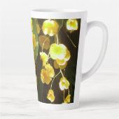 Tasse Latte Accrocher les orchidées jaunes Fleurs tropicales (Droite)