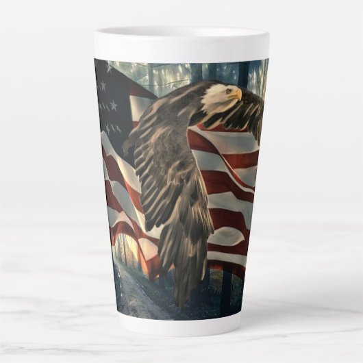 Tasse Latte Aigle à drapeau américain (Devant)