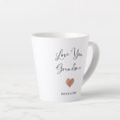 Tasse Latte Aimez-vous grand-mère | Script manuscrit et coeur (Angle droit)