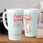 Tasse Latte Aimez-vous un Latte mignon Retro Sweet Traitements<br><div class="desc">Tasse en latte personnalisée avec "love you a latte". Design mignon avec motif à pois rétro et illustration d'une tasse en latte chargée de fraises et crème,  macarons,  beignets et douceurs.</div>