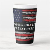 Tasse Latte Ajouter votre propre texte sur grunge American fla (Devant)