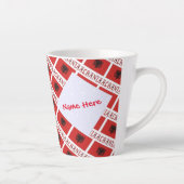 Tasse Latte Albanie Personalisation rouge pavé albanais (Droite)