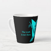 Tasse Latte Alien gris, la vérité est là (Angle gauche)