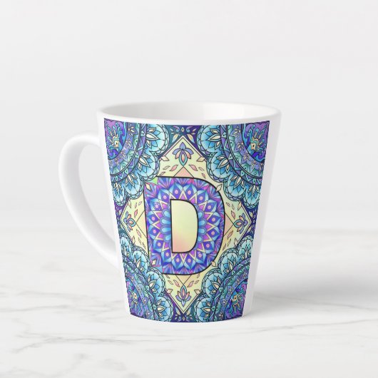 Tasse Latte Alphabet D (Angle gauche)