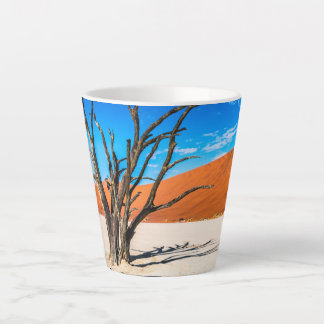 Tasse Latte Arbre mort à Deadvlei, Namibie