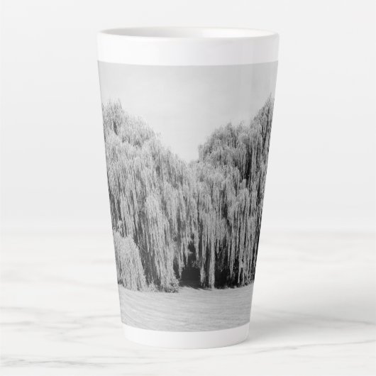 Tasse Latte Arbres à saules à pleurs noirs et blancs (Devant)