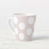 Tasse Latte Arrière - plan beige avec cercles blancs. Point Po (Angle gauche)