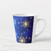 Tasse Latte Arrière - plan Bleu XMAS avec des flocons de neige (Droite)
