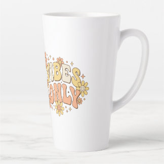 Tasse Latte Art de typographie ondulée Rétro Groovy Good Vibes