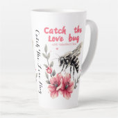 Tasse Latte Attrapez le Bug de l'Amour pour la Saint-Valentin (Angle droit)