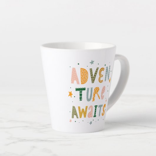 Tasse Latte Aventure Attend (Angle droit)
