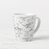 Tasse Latte Baby shower de baleines gris d'océan (Angle droit)