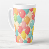 Tasse Latte Ballons de fête de différentes couleurs (Angle gauche)