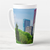 Tasse Latte Bâtiments À Chicago (Angle gauche)