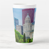 Tasse Latte Bâtiments À Chicago (Devant)