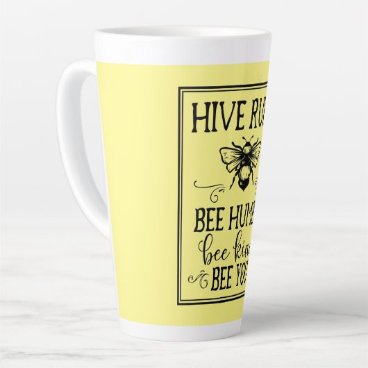 Tasse Latte Bee Hive Rules Word Art (Angle gauche)