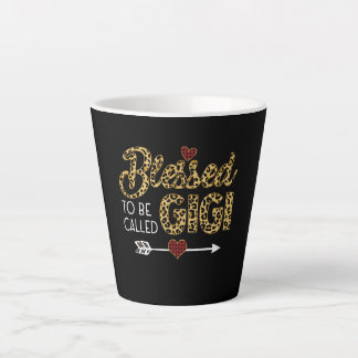 Tasse Latte Béni D'Être Appelé Gigi Leopart Rouge Plaid