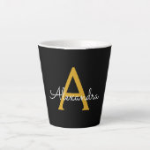 Tasse Latte Black Gold Modern Script Girl Monogramme Nom (Devant)