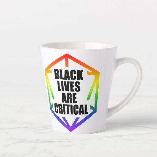 Tasse Latte BLM Black Lives are Critical [LGBTQ+] (Droite)