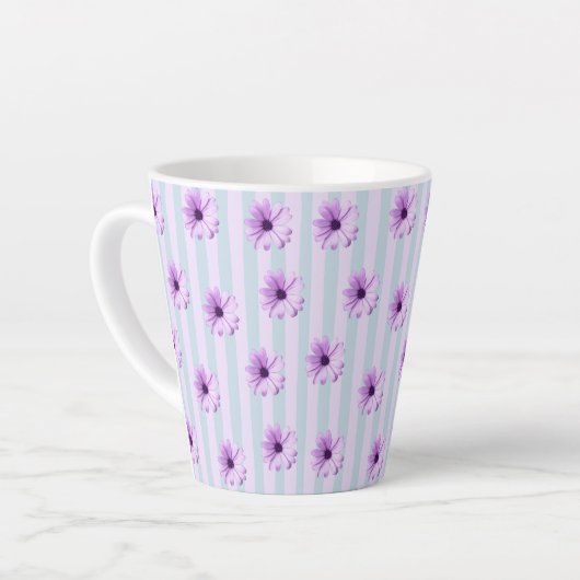 Tasse Latte blue and purple striped daisy pattern (Angle gauche)