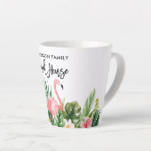 Tasse Latte Brosse Script Tropical Floral Family Beach House (Angle droit)